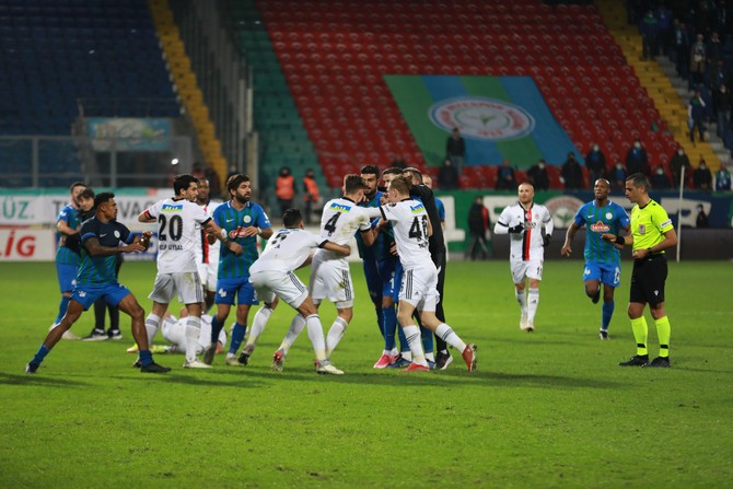 caykur-rizespor-besiktas-2-002.jpg