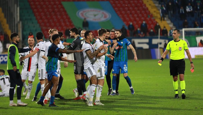 caykur-rizespor-besiktas-6-003.jpg