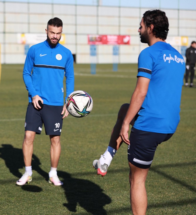 caykur-rizespor-besiktas-maci-hazirliklarini-surdurdu-8.jpg