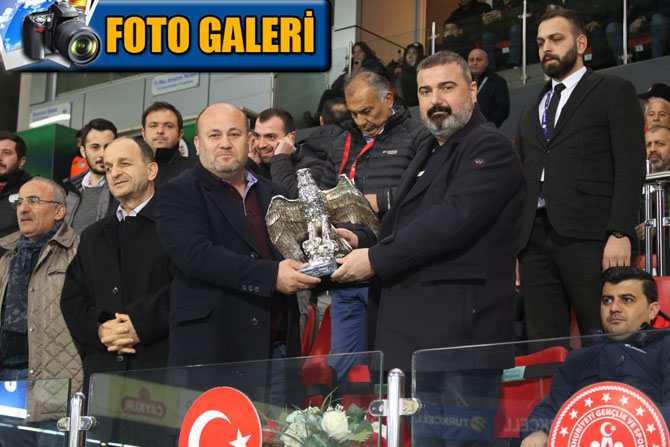 caykur-rizespor-beycimento-bandirmaspor-macindan-kareler.jpg