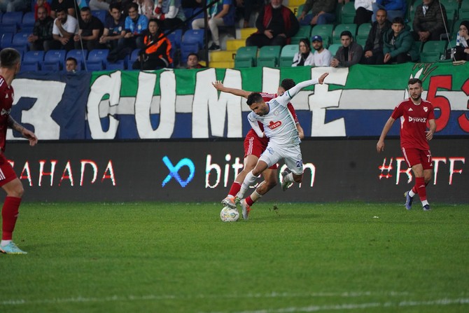 caykur-rizespor-boluspor-macindan-kareler-8.jpg