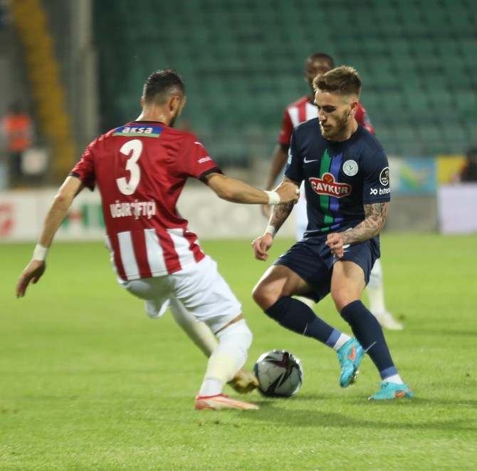 caykur-rizespor-demir-grup-sivasspor-10.jpg