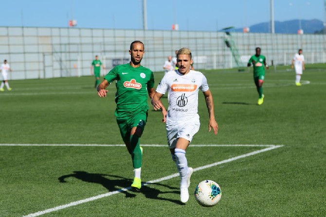 caykur-rizespor-dinamo-batumi-hazirlik-maci-(3).jpg