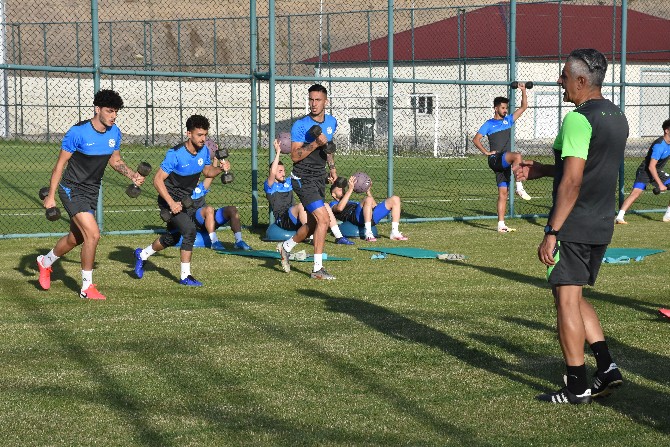 caykur-rizespor-erzurum-kampi-(2).jpg