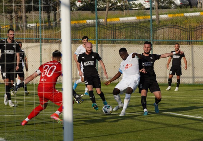 caykur-rizespor-erzurumda-oynadigi-3-hazirlik-macinda-gurcistan-ekibi-fc-torpedo-kutaisiyi-3-2-maglup-etti-13-001.jpg
