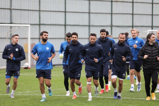 caykur-rizespor-fenerbahce-maci-hazirliklarini-surdurdu-2-001.jpg