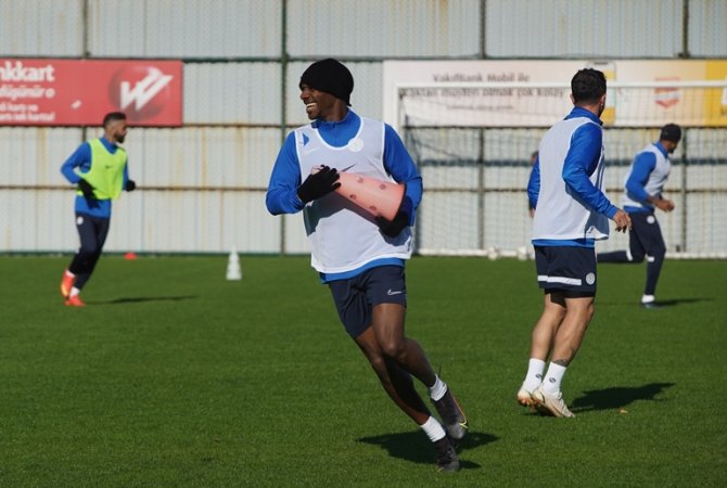 caykur-rizespor-fenerbahce-maci-hazirliklarini-surdurdu-5.jpg