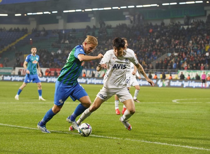 caykur-rizespor-fenerbahce-macindan-kareler-1.jpg