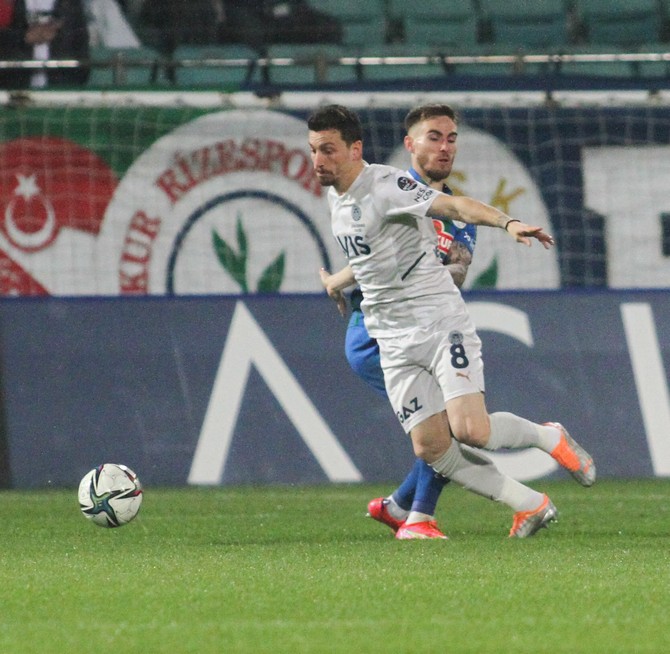 caykur-rizespor-fenerbahce-macindan-kareler-14-002.jpg