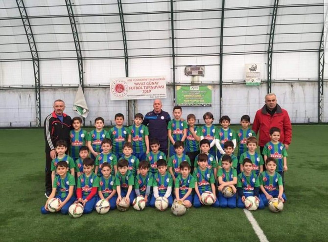 caykur-rizespor-futbol-okuluna-kayitlar-devam-ediyor-(4).jpg