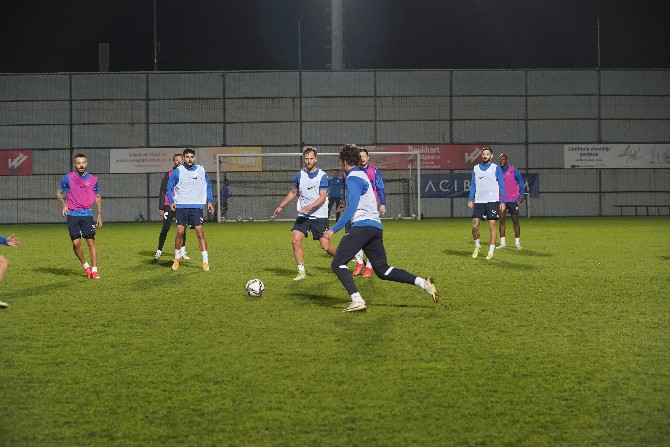 caykur-rizespor-galatasaray-hazirliklarina-basladi-5.jpg