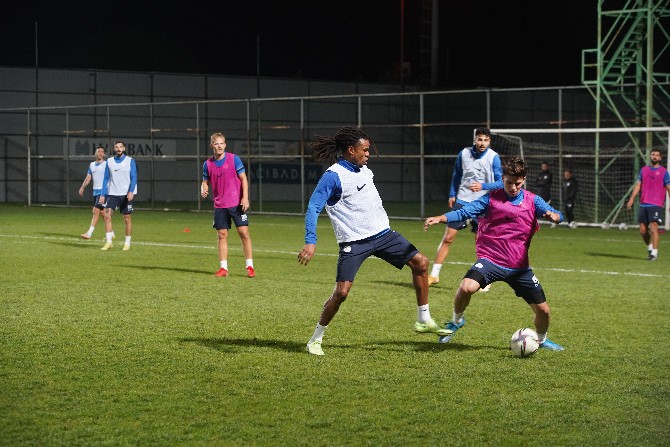 caykur-rizespor-galatasaray-hazirliklarina-basladi-8.jpg
