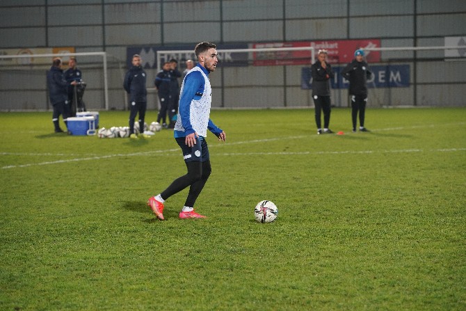 caykur-rizespor-galatasaray-hazirliklarina-basladi-9.jpg