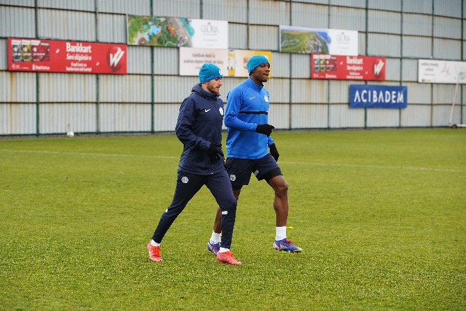 caykur-rizespor-galatasaray-maci-hazirliklarina-basladi-3.jpg
