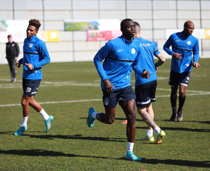 caykur-rizespor-galatasaray-maci-hazirliklarini-surdurdu-11.jpg