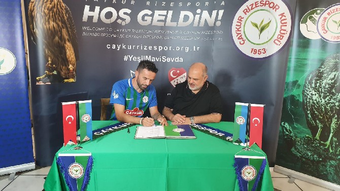 caykur-rizespor-gokhan-gonul-ile-2-yillik-anlasma-sagladi-2.jpg