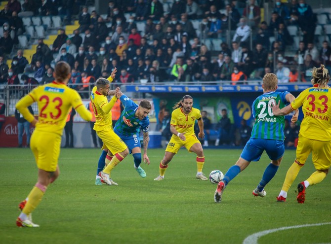 caykur-rizespor-goztepe-macindan-fotograflar-7.jpg