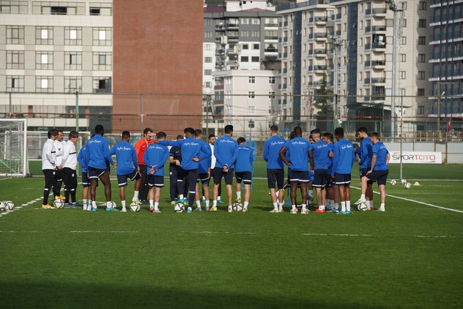 caykur-rizespor-kayserispor-macinin-hazirliklarina-basladi-1.jpg