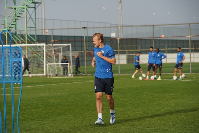 caykur-rizespor-kayserispor-macinin-hazirliklarina-basladi-4.jpg