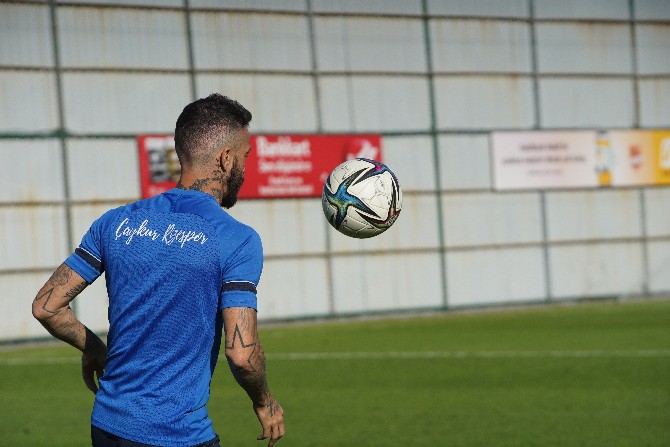 caykur-rizespor-konyaspor-maci-hazirliklarini-surdurdu-5.jpg