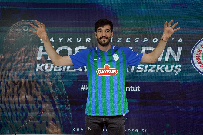 caykur-rizespor-kubilay-kanatsizkusu-renklerine-bagladi-3.jpg
