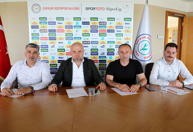 caykur-rizespor-kulup-basin-sozcusu-hasan-yavuz-bakir-basin-toplantisi.jpg