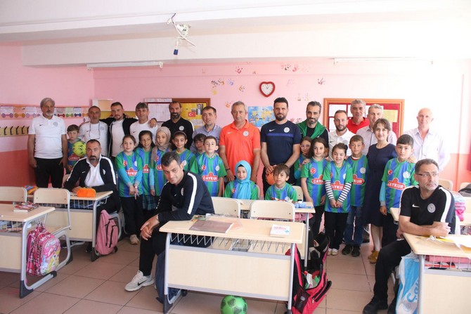 caykur-rizespor-minik-kalpler-okul-kulup-projesinin-bugun-ki-duragi-pehlivantasi-ve-yolbasi-oldu-(2).jpg