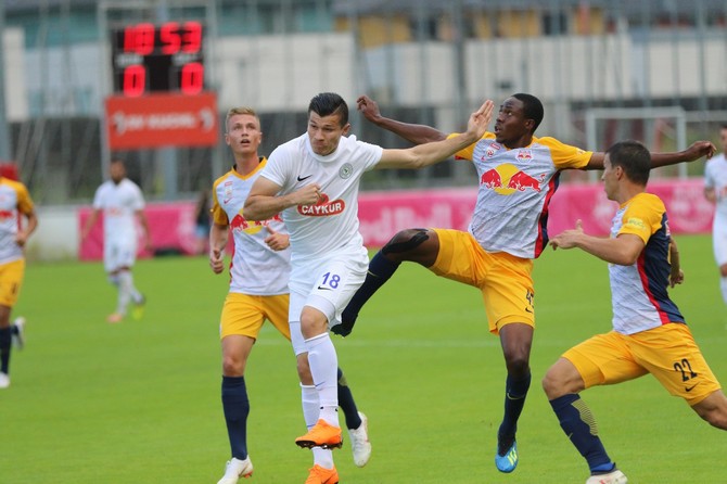 caykur-rizespor-red-bull-salzburg-(4).jpg