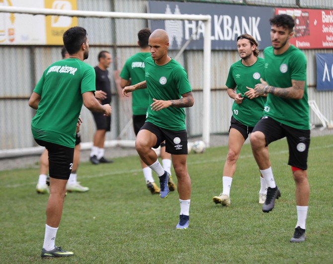 caykur-rizespor-spor-toto-1-ligin-4-haftasinda-deplasmanda-yeni-malatyaspor-ile-yapacagi-macin-hazirliklarini-surdurdu-1.jpg