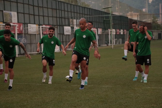 caykur-rizespor-spor-toto-1-ligin-4-haftasinda-deplasmanda-yeni-malatyaspor-ile-yapacagi-macin-hazirliklarini-surdurdu-6.jpg