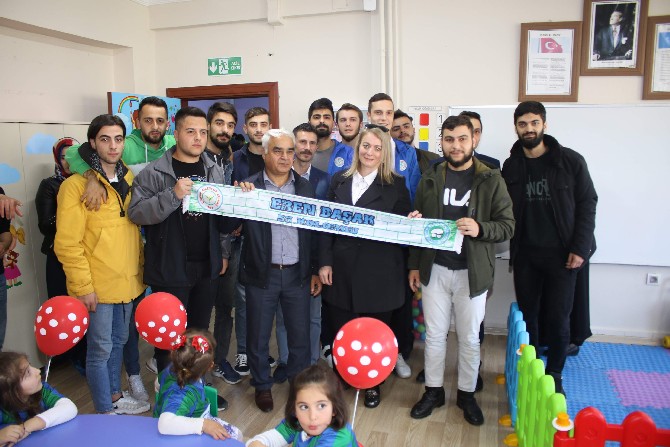 caykur-rizespor-taraftari-eren-basakin-ismi-anaokulunda-yasatilacak-(8).jpg