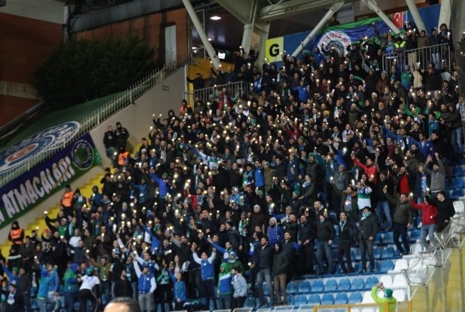 caykur-rizespor-taraftarlari.jpg