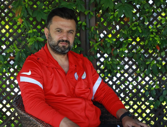 caykur-rizespor-teknik-direktoru-bulent-uygun-(3).jpg