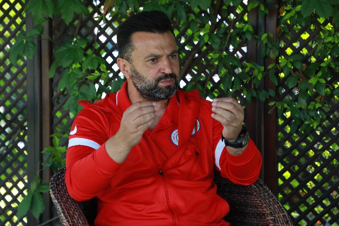 caykur-rizespor-teknik-direktoru-bulent-uygun-(6).jpg