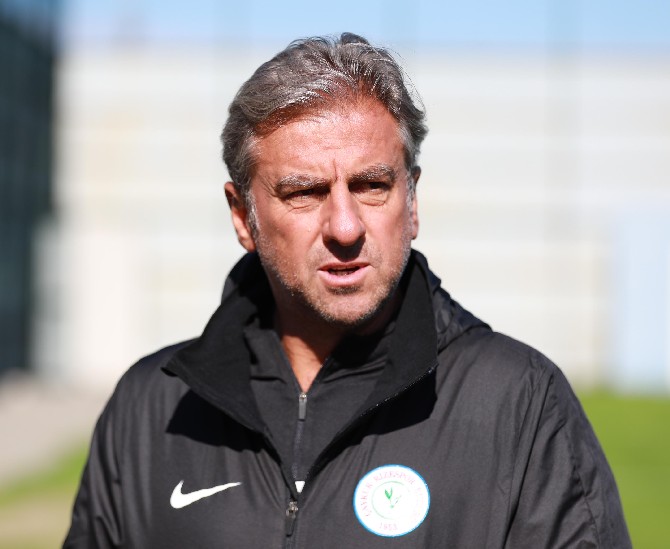 caykur-rizespor-teknik-direktoru-hamza-hamzaoglu-1.jpg