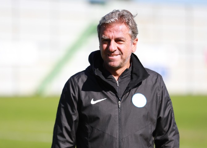 caykur-rizespor-teknik-direktoru-hamza-hamzaoglu-6.jpg