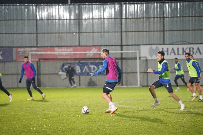 caykur-rizespor-trabzonspor-maci-hazirliklarina-basladi-12.jpg