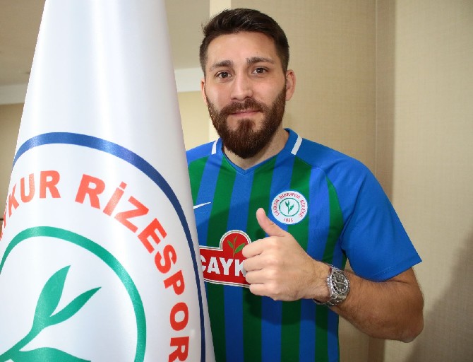 caykur-rizespor-tunay-torun-ile-sozlesme-imzaladi-(1).jpg