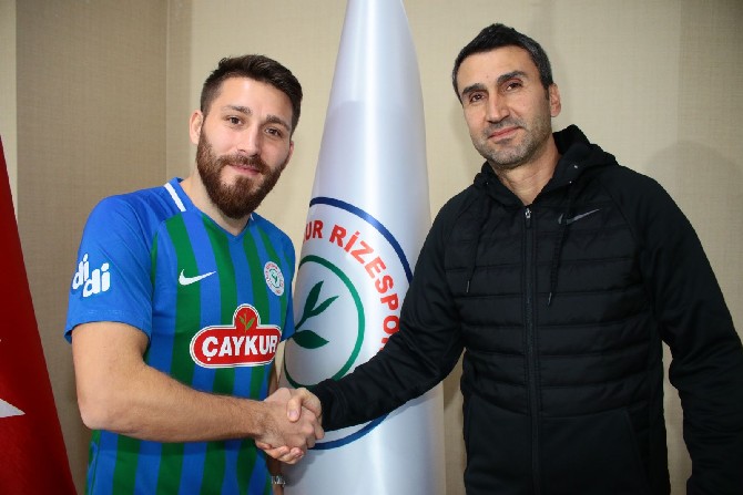 caykur-rizespor-tunay-torun-ile-sozlesme-imzaladi-(3).jpg