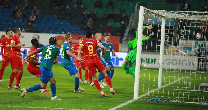 caykur-rizespor-yukatel-kayserispor-2.jpg
