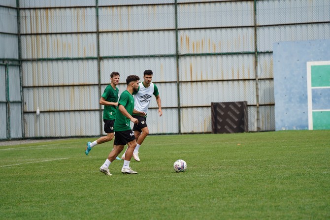 caykur-rizesporda-denizlispor-maci-hazirliklari-basladi-6.jpg