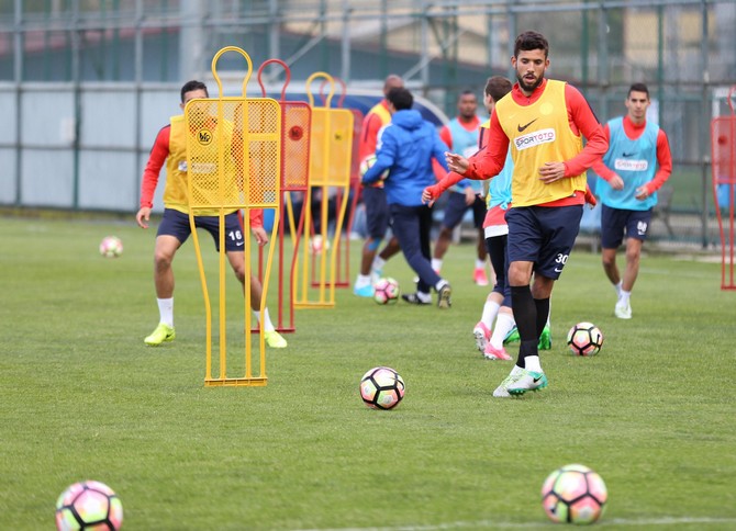 caykur-rizesporda-fenerbahce-maci-hazirliklari-(1).jpg