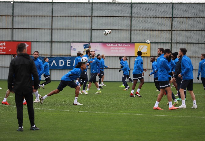 caykur-rizesporda-yukatel-kayserispor-maci-hazirliklari-4.jpg
