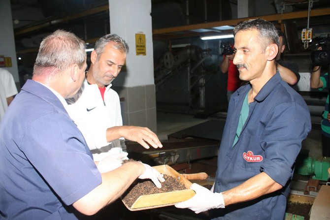 caykur-rizespordan-yas-cay-fabrika-ziyareti-(6)-005.jpg