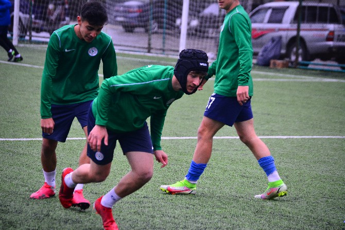 caykur-rizesporun-beyin-kanamasi-geciren-genc-futbolcusu-sahalara-dondu-2.jpg