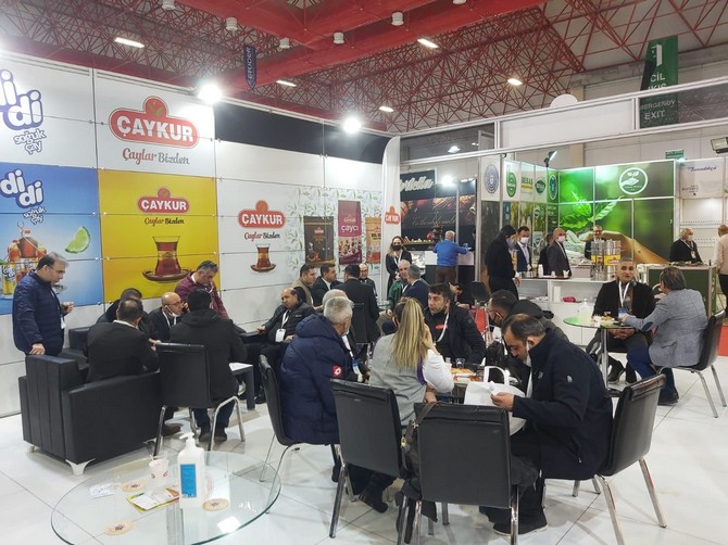 caykur-uluslararasi-fuarda-yeni-pazarlarin-kapilarini-araladi-4.jpg