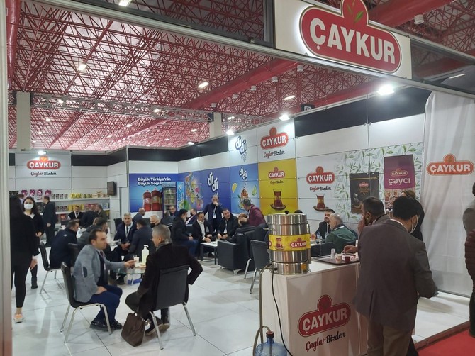 caykur-uluslararasi-fuarda-yeni-pazarlarin-kapilarini-araladi-6.jpg