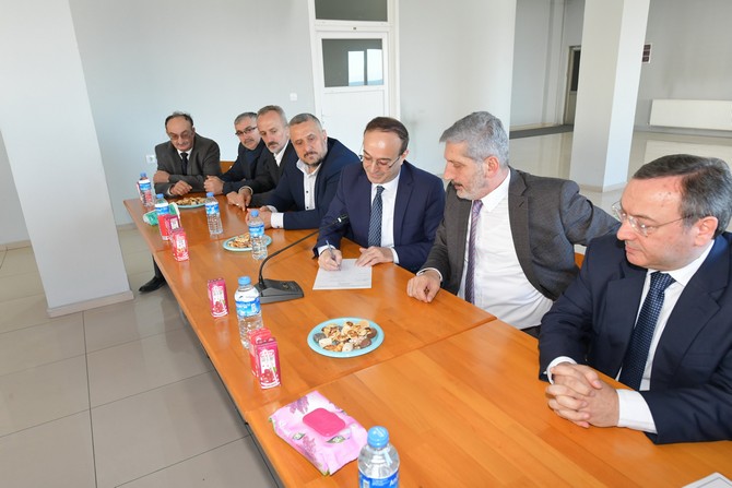 caysan’da-3.-donem-toplu-is-sozlesmesi-imzalandi-(5).jpg