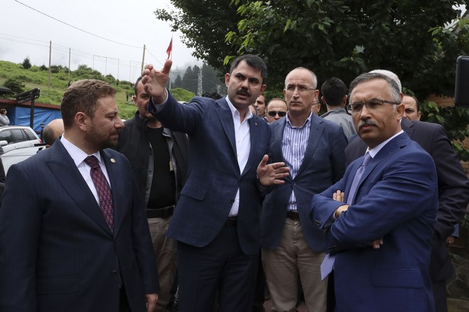 cevre-ve-sehircilik-bakani-murat-kurum,-rize’nin-camlihemsin-ilcesi-ayder-yaylasi’na-(10).jpg
