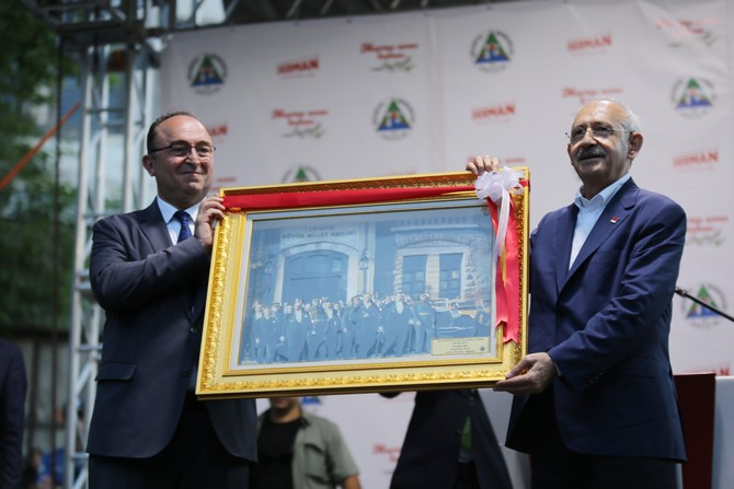 chp-genel-baskani-kemal-kilicdaroglu,-arhavi,-hopa,-kemalpasa-ilcelerinin-ardindan-borcka-ve-artvinde-halka-seslendi.--(7).jpg
